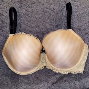 36DD Victoria's Secret Pink & White Classic Design Print Dream Angels Demi Bra